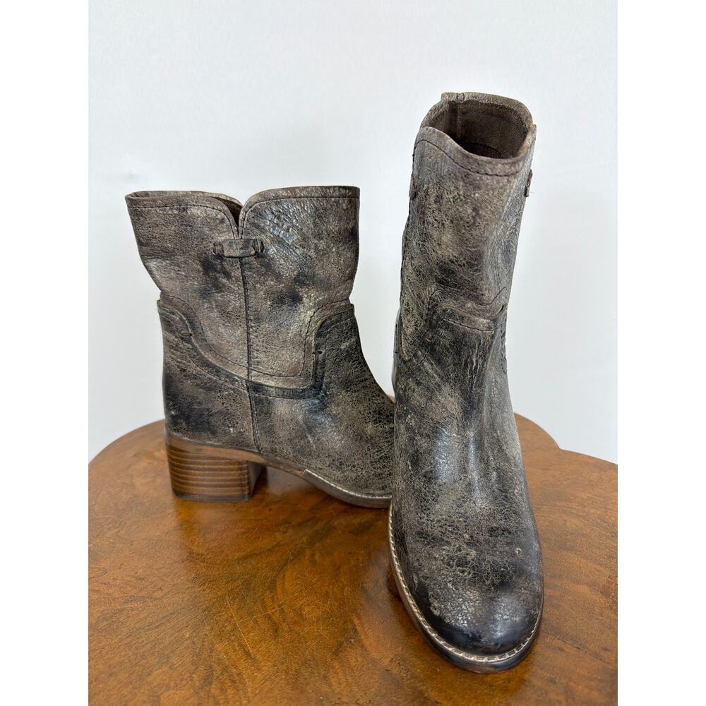 Diba True Charcoal Distressed Leather Pull On 2 Inch Heel Boots Size 8.5 NWOB